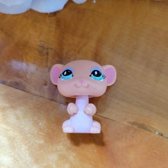Littlest Pet Shop LPS #588 Pink Mouse Blue Eyes Purple 2006 - Picture 7 of 9